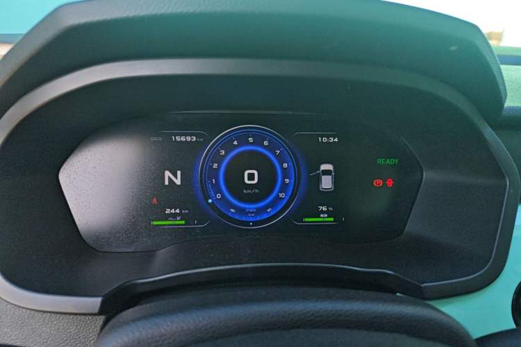 Used Brilliance Xinri i03A 2021 318 km 31.45 kWh Instrument Cluster