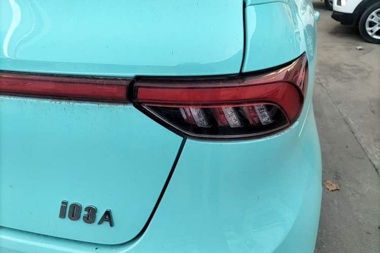 Used Brilliance Xinri i03A 2021 318 km 31.45 kWh Right Rear Taillight