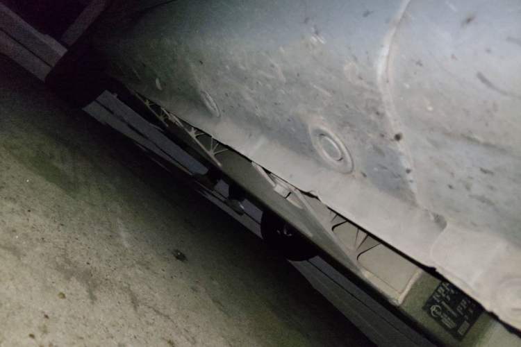 Used Brilliance Xinri i03A 2021 318 km 31.45 kWh Chassis Front Right
