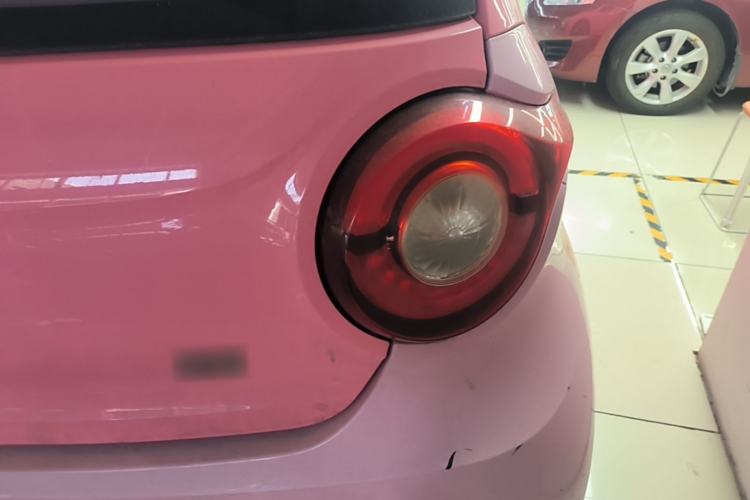 Used Brilliance Xinri i03A 2021 318 km 31.45 kWh Right Rear Taillight