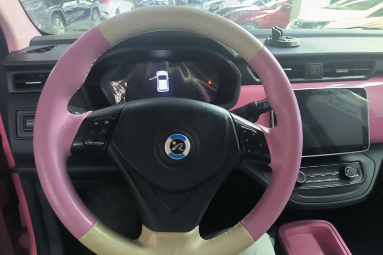 Used Brilliance Xinri i03A 2021 318 km 31.45 kWh Steering Wheel