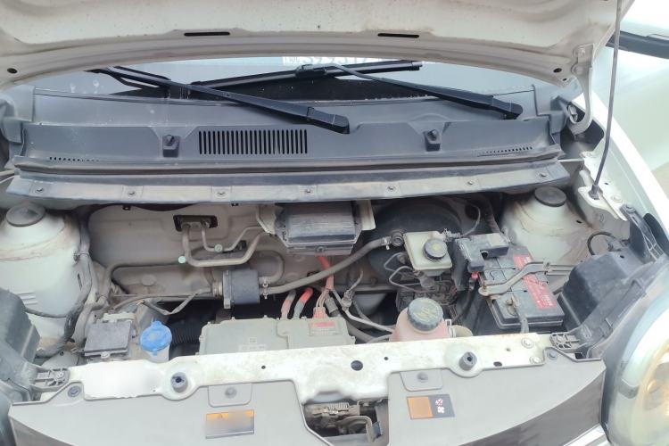 Used Brilliance Xinri i03A 2021 318 km 31.45 kWh Engine Bay