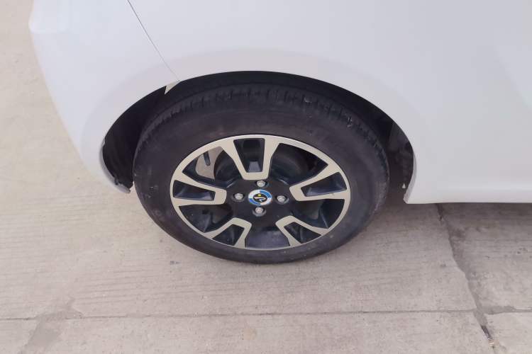 Used Brilliance Xinri i03A 2021 318 km 31.45 kWh Exterior 5