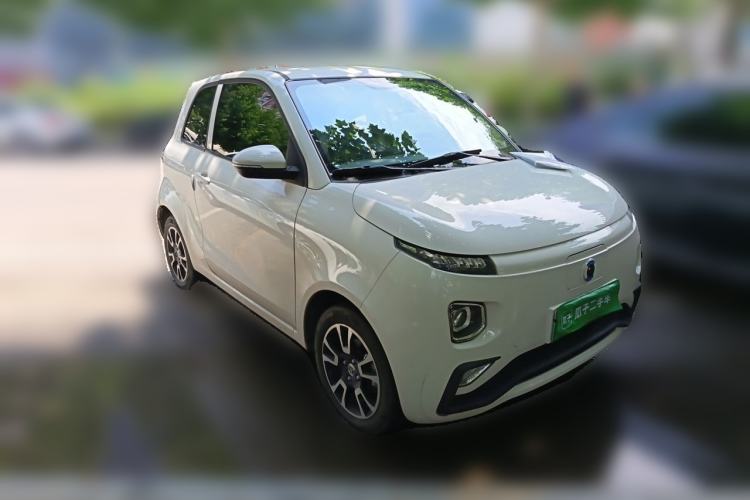 Used Brilliance Xinri i03A 2021 318 km 31.45 kWh Front Right 45 Deg