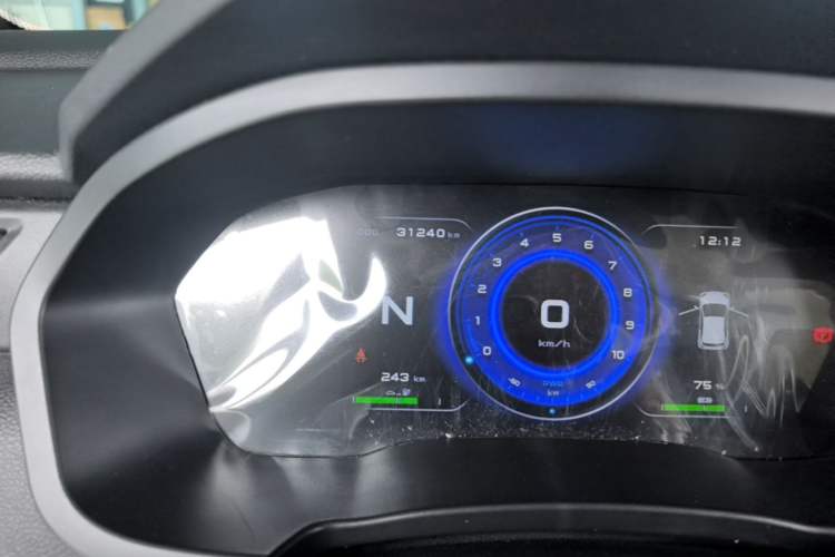 Used Brilliance Xinri i03A 2021 318 km 31.45 kWh Instrument Cluster