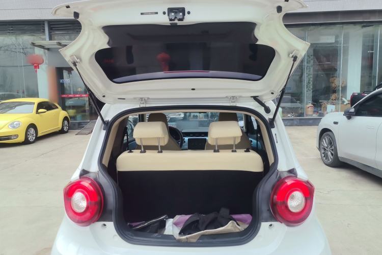 Used Brilliance Xinri i03A 2021 318 km 31.45 kWh Trunk
