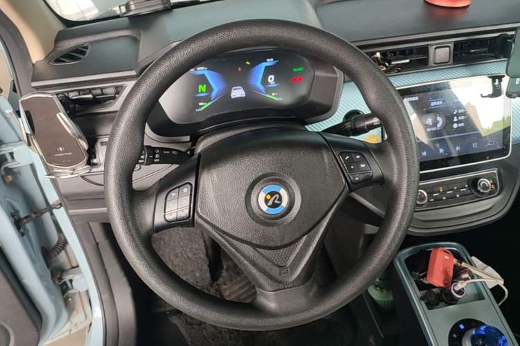 Used Brilliance Xinri i03A 2022 Rental Custom Edition Steering Wheel