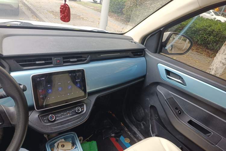 Used Brilliance Xinri i03A 2022 Rental Custom Edition Audio And AC Panel