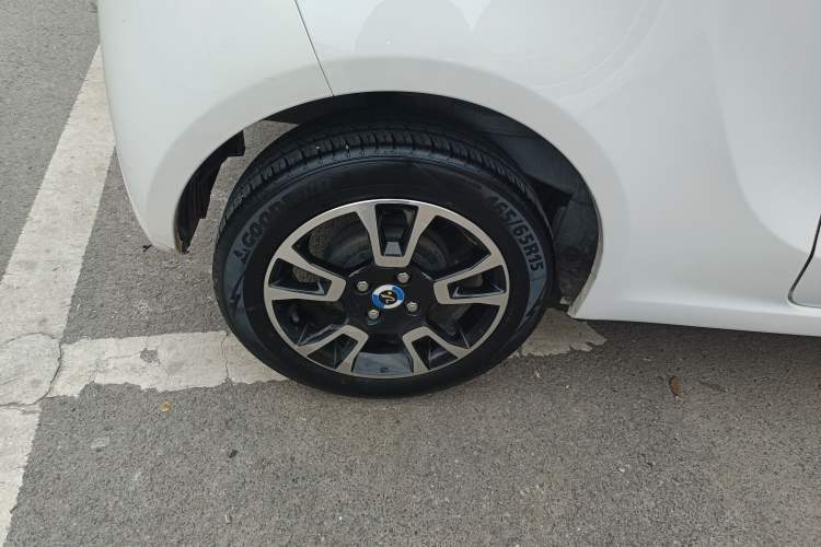 Used Brilliance Xinri i03A 2022 Rental Custom Edition Exterior 5