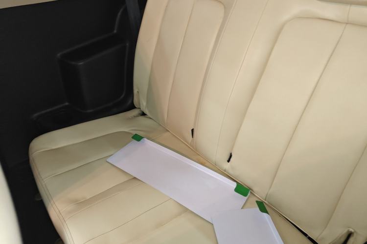Used Brilliance Xinri i03A 2022 Online Ride-Hailing Custom Edition Left Rear Seat
