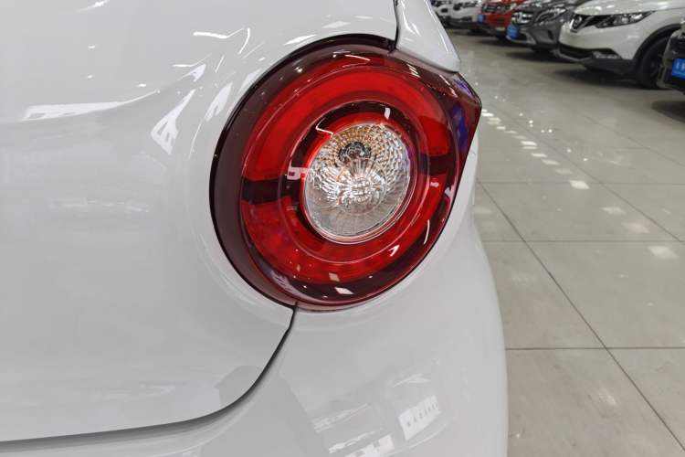 Used Brilliance Xinri i03A 2022 Online Ride-Hailing Custom Edition Right Rear Taillight