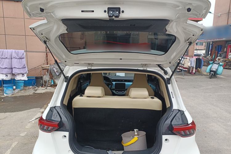 Used Brilliance Xinri i03A 2022 Rental Custom Edition Trunk
