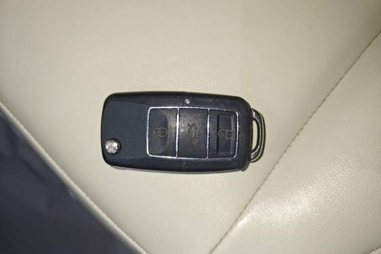 Used Brilliance Xinri i03A 2022 Online Ride-Hailing Custom Edition Vehicle Key