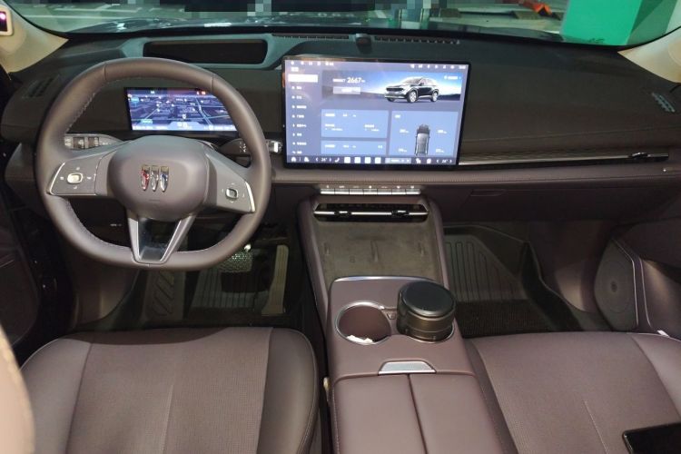 Used Buick Zijing E7 2026 Model, 1600 Ultra-Full-Option Turbo Version Center Console