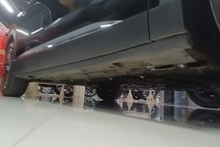 Used Buick Zijing E7 2026 Model, 1600 Ultra-Full-Option Turbo Version Right Side Sill