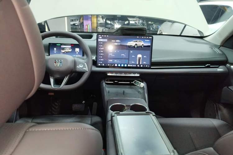 Used Buick Zijing E7 2026 Model, 1600 Ultra-Full-Option Version Center Console