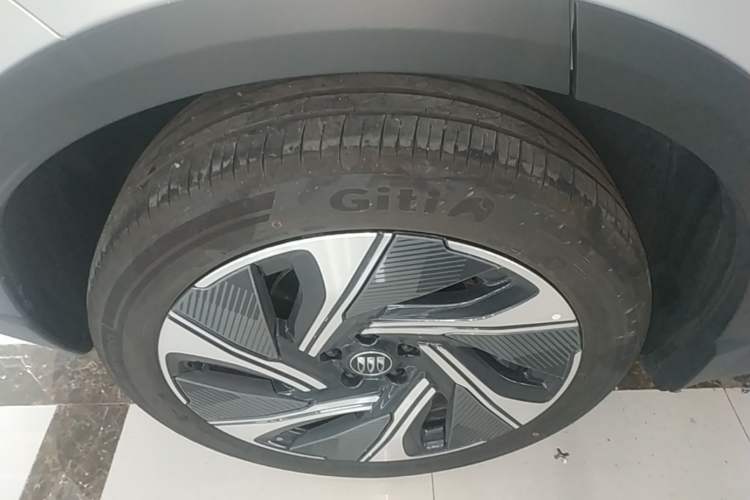 Used Buick Zijing E7 2026 Model, 1600 Full-Option Version Exterior 5