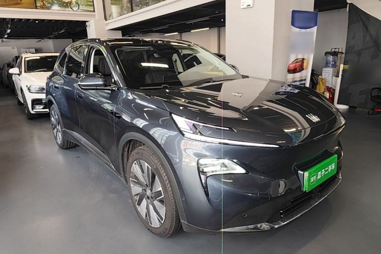 Used Buick Zijing E7 2026 Model, 1600 Ultra-Full-Option Turbo Version Front Right 45 Deg