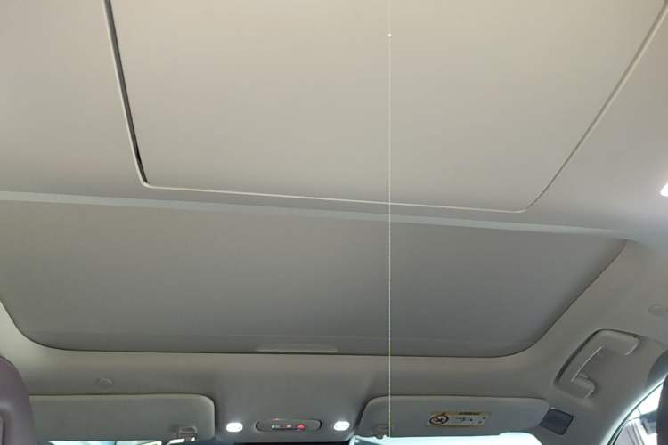 Used Buick Zijing E7 2026 Model, 1600 Ultra-Full-Option Turbo Version Headliner