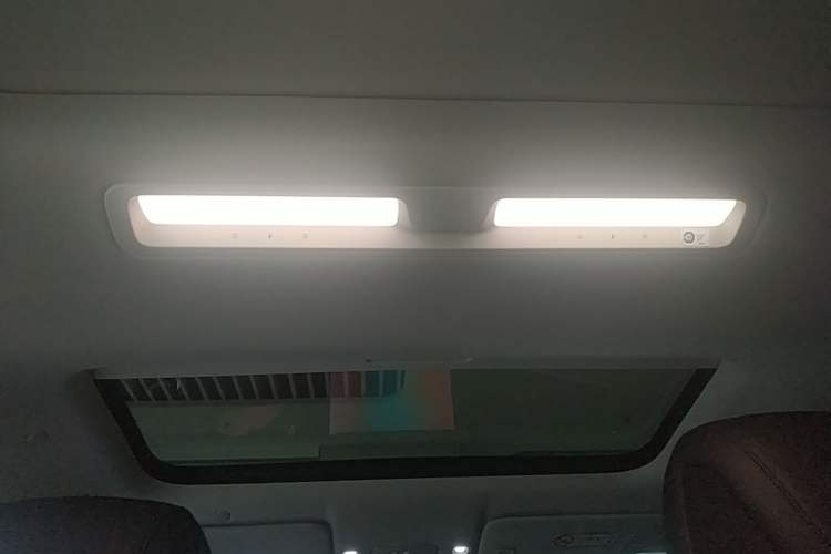 Used Buick Zijing E7 2026 Model, 1600 Full-Option Version Headliner