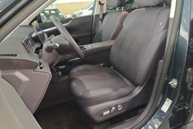 Used Buick Zijing E7 2026 Model, 1600 Ultra-Full-Option Turbo Version Left Front Seat