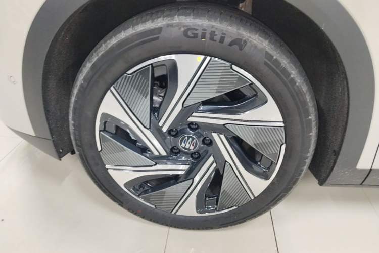 Used Buick Zijing E7 2026 Model, 1600 Ultra-Full-Option Version Left Front Wheel Hub