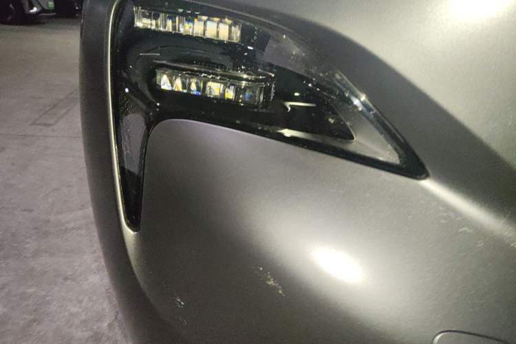 Used Buick Zijing E7 2026 Model, 1600 Ultra-Full-Option Turbo Version Right Front Headlight