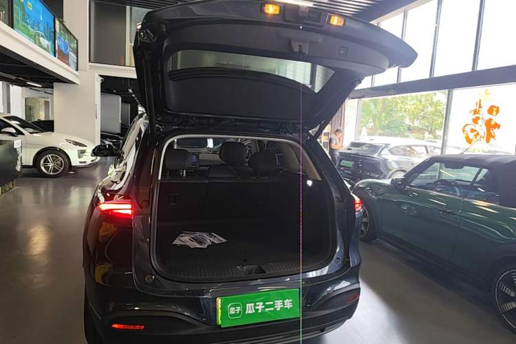 Used Buick Zijing E7 2026 Model, 1600 Ultra-Full-Option Turbo Version Trunk