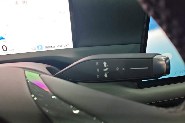 Used Buick Zijing E7 2026 Model, 1600 Ultra-Full-Option Turbo Version Gear Lever