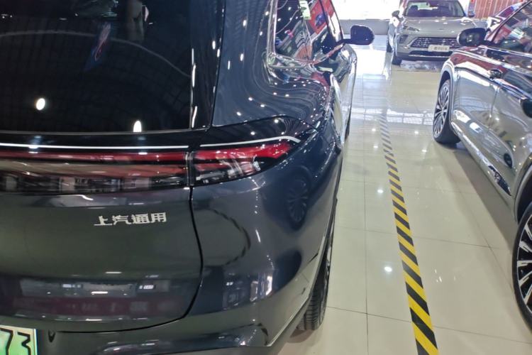 Used Buick Zijing E7 2026 Model, 1600 Ultra-Full-Option Turbo Version Right Rear Taillight