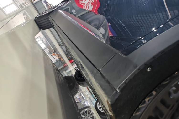 Used Buick Zijing E7 2026 Model, 1600 Ultra-Full-Option Turbo Version Right Side Sill