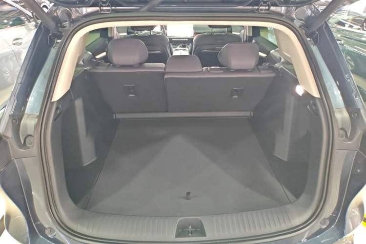 Used Buick Zijing E7 2026 Model, 1600 Ultra-Full-Option Turbo Version Trunk