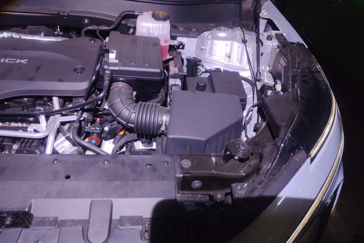 Used Buick Zijing E7 2026 Model, 1600 Ultra-Full-Option Turbo Version Engine Bay Left
