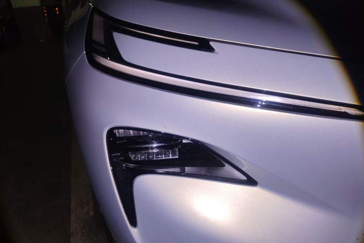 Used Buick Zijing E7 2026 Model, 1600 Ultra-Full-Option Turbo Version Right Front Headlight