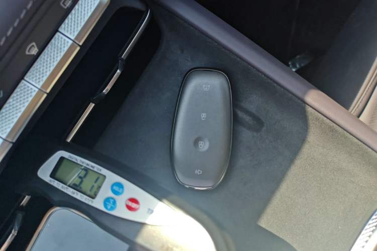 Used Buick Zijing E7 2026 Model, 1600 Ultra-Full-Option Turbo Version Vehicle Key