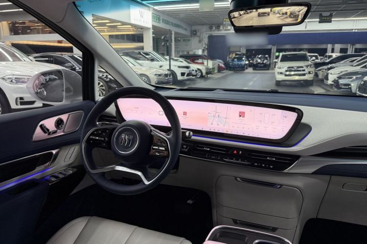 Used Buick Century 2025 2.0T Seven-Seater Yinshi Edition Interior 9