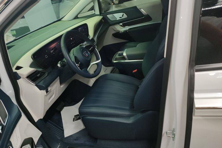 Used Buick Century 2025 2.0T Four-Seat Private Edition Left Front Seat