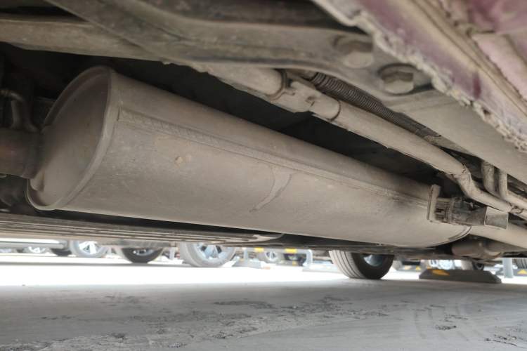 Used Buick Century 2023 2.0T Seven-Seater Yinshi Edition Chassis Rear Right