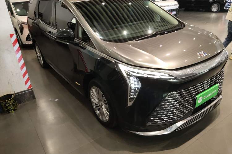 Used Buick Century 2023 2.0T Six-Seater Yinshi Edition Exterior 2