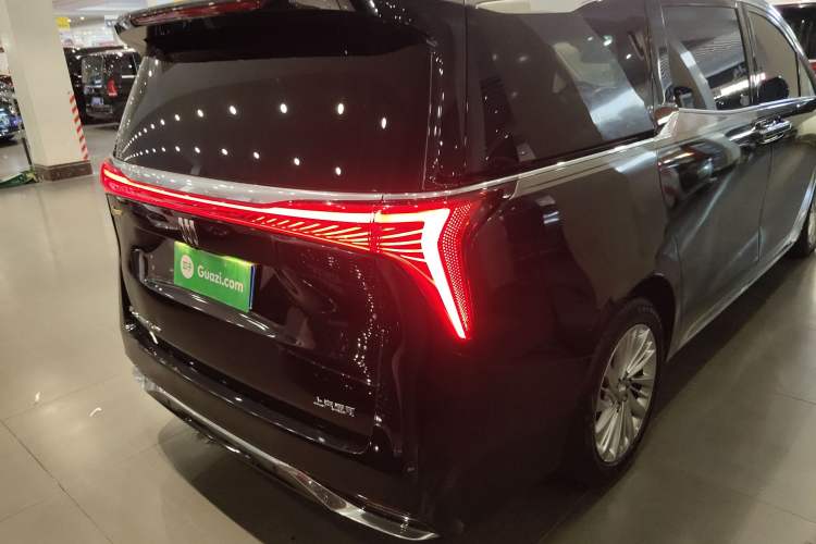 Used Buick Century 2023 2.0T Six-Seater Yinshi Edition Exterior 5