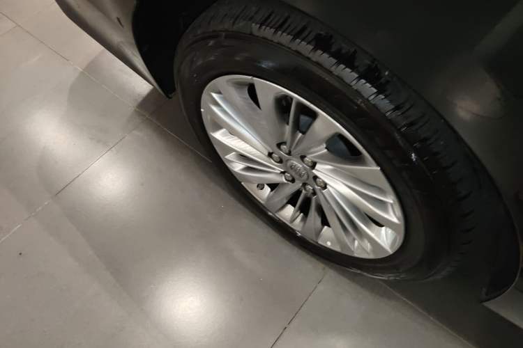 Used Buick Century 2023 2.0T Six-Seater Yinshi Edition Exterior 8