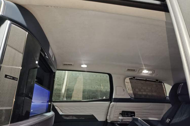 Used Buick Century 2023 2.0T Four-Seat Private Edition Headliner