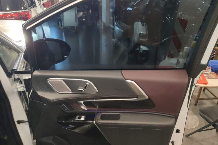 Used Buick Century 2023 2.0T Six-Seater Yinshi Edition Interior 5
