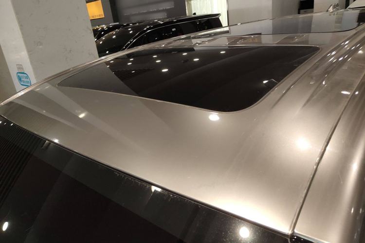 Used Buick Century 2023 2.0T Six-Seater Yinshi Edition Roof