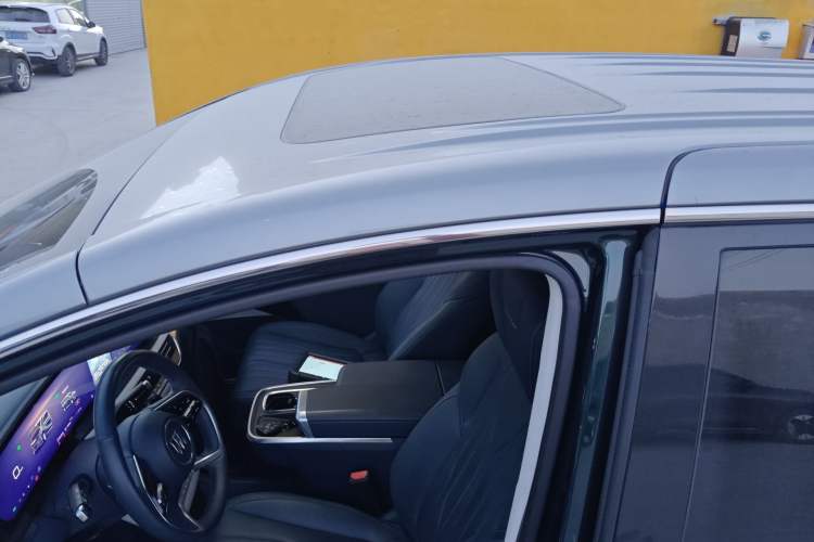 Used Buick Century 2023 2.0T Four-Seat Private Edition Roof