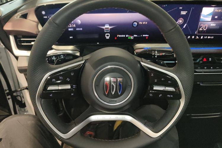 Used Buick Century 2023 2.0T Six-Seater Yinshi Edition Steering Wheel