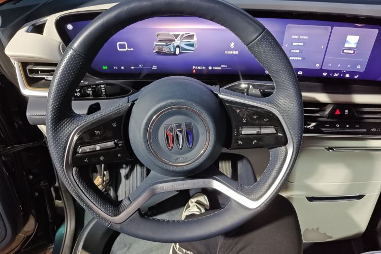 Used Buick Century 2023 2.0T Four-Seat Private Edition Steering Wheel