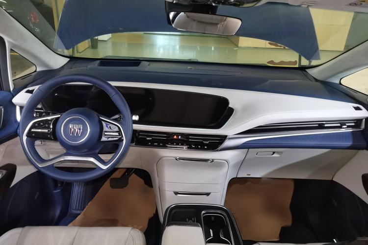 Used Buick Century 2023 2.0T Six-Seater Yinshi Edition Center Console