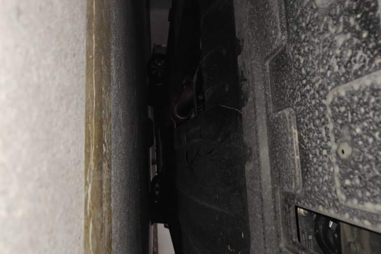 Used Buick Century 2023 2.0T Seven-Seater Yinshi Edition Chassis Front
