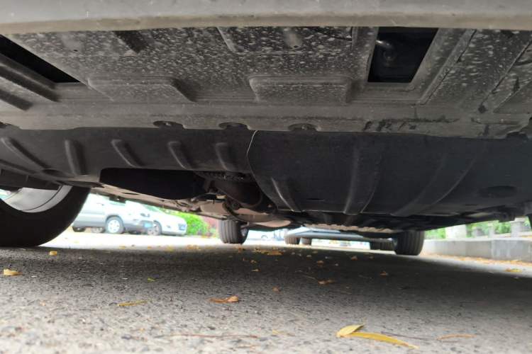 Used Buick Century 2023 2.0T Seven-Seater Yinshi Edition Chassis Front